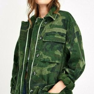 Free People Seize The Day Green Camo Utility Jacket. Wore once. Great condition.